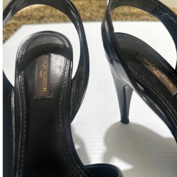 Black Louis Vuitton pumps in good condition size 36.5 - Picture 6 of 8